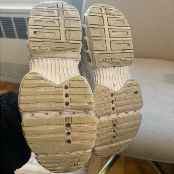 Nike sneakers - Picture 5 of 6